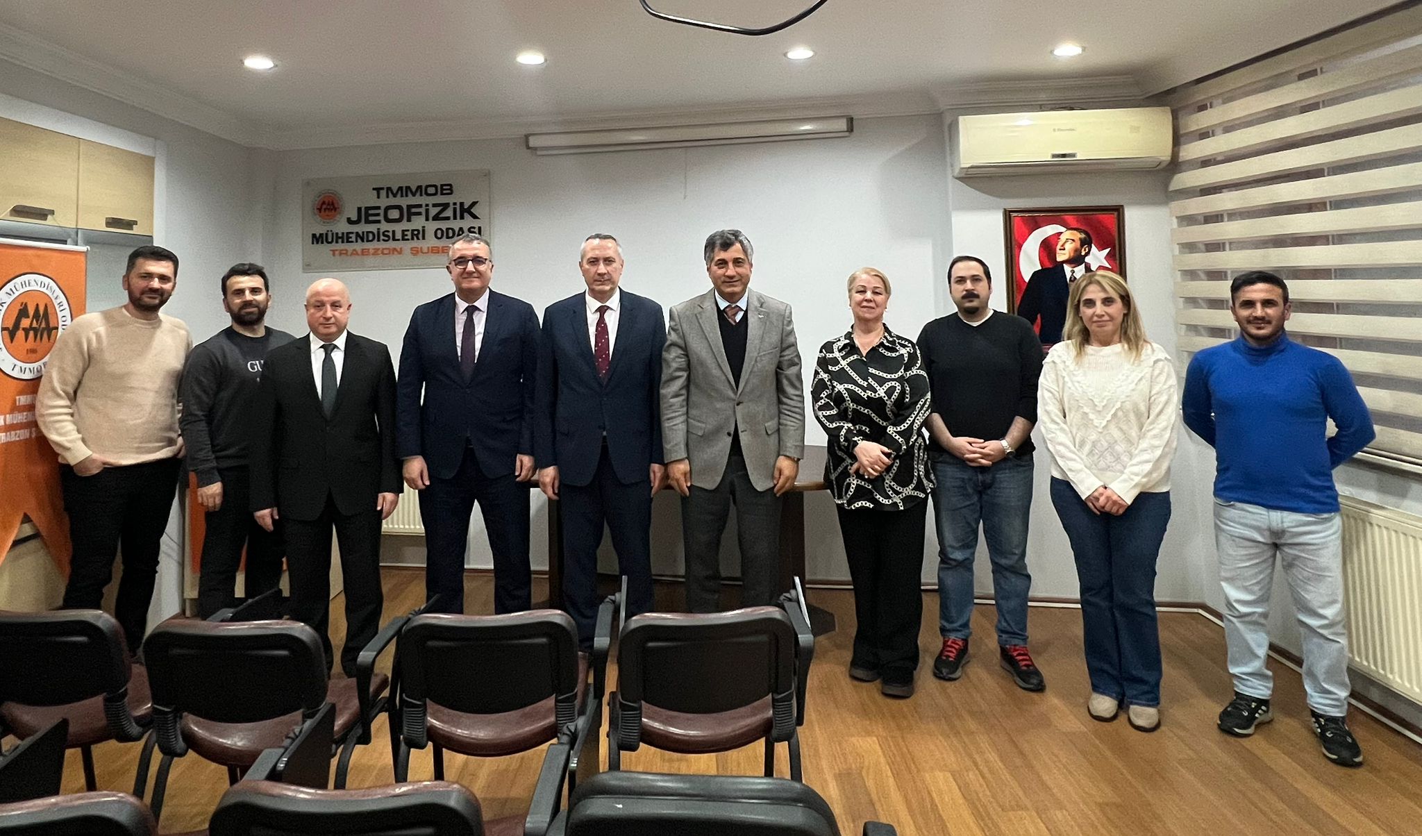 10.02.2026 tarihinde MTA Karadeniz Bölge Müdürü Jeoloji Mühendisi Sayın Murat ÜNAL Bey ve Bölge Müdür Yardımcısı Sayın Orhan ATAMAN Bey şubemizi ziyaret ederek onurlandırmışlardır.