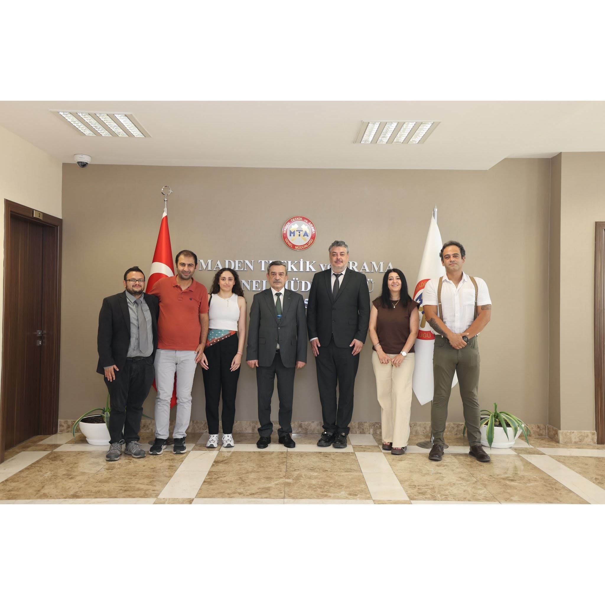 Maden Tetkik ve Arama (MTA) Genel Müdürü Sayın Vedat Yanık makamında ziyaret edildi.