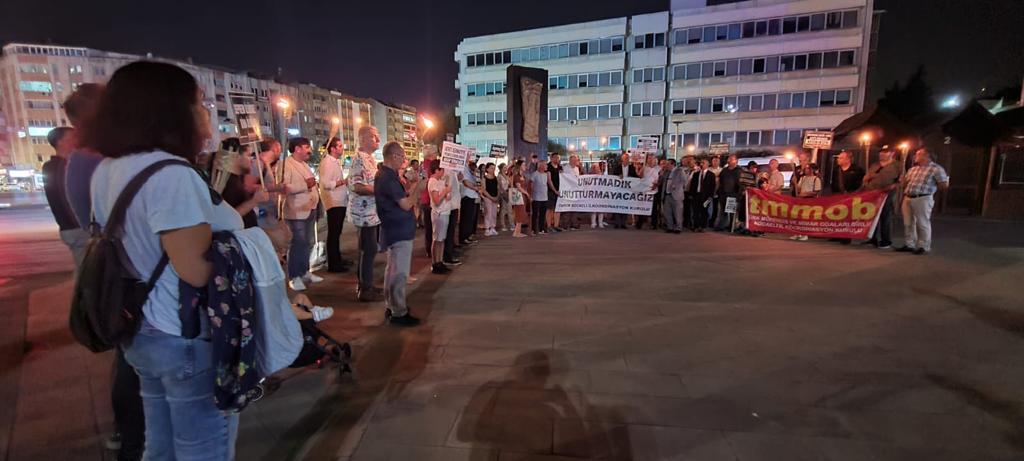 TMMOB KOCAELİ İKK MEŞALELİ DEPREM YÜRÜYÜŞÜ GERÇEKLEŞTİRİLDİ