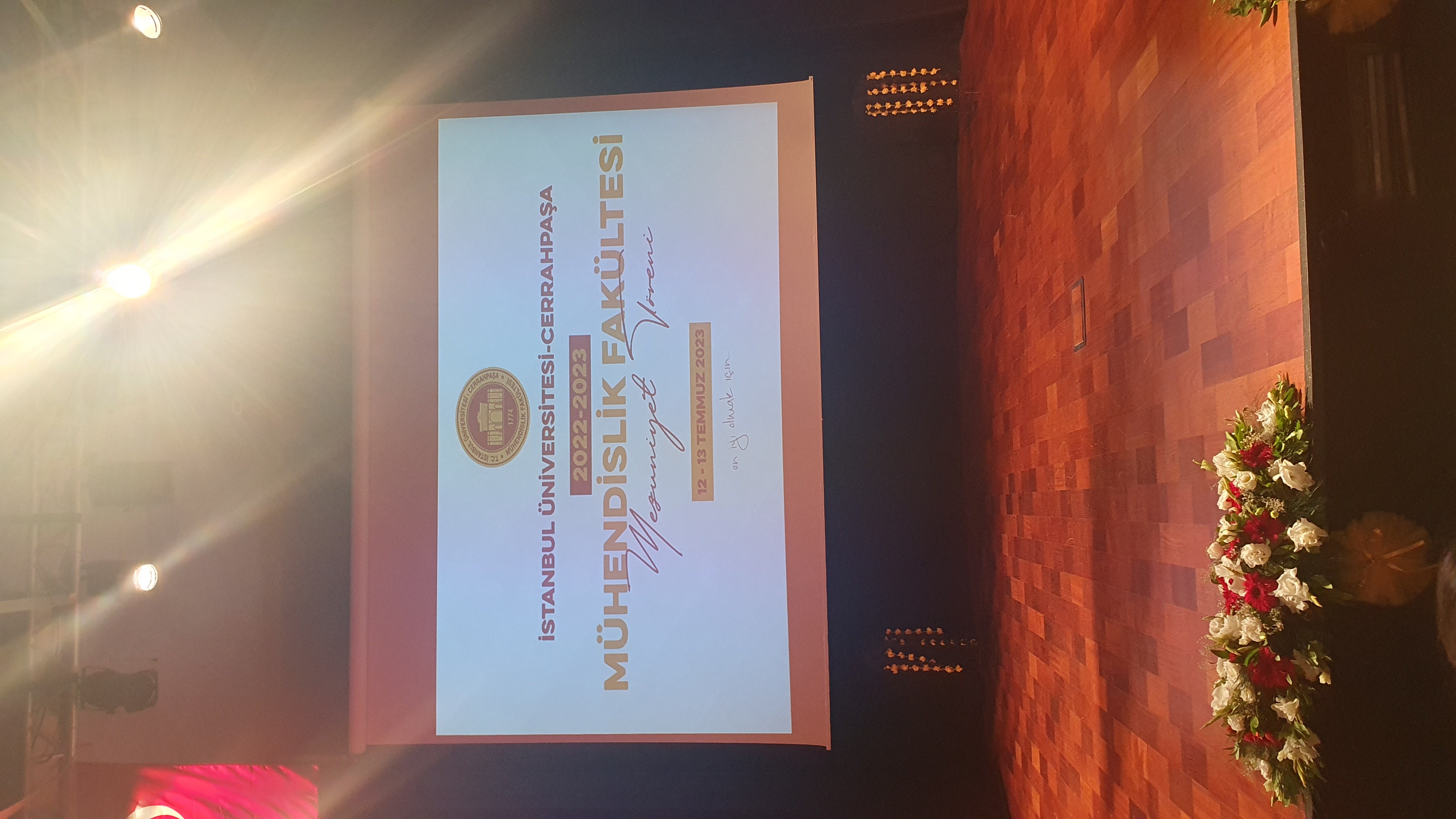 İSTANBUL ÜNİVERSİTESİ - CERRAHPAŞA JEOFİZİK MÜHENDİSLİĞİ BÖLÜMÜ MEZUNİYET TÖRENİ