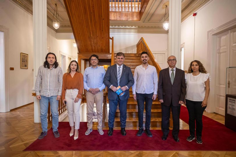 İZMİR BÜYÜKŞEHİR BELEDİYE BAŞKANI SN. DR. CEMİL TUGAY İLE YAPILAN GÖRÜŞME