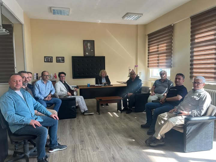 DOKUZ EYLÜL ÜNİVERSİTESİ JEOFİZİK MÜHENDİSLİĞİ BÖLÜM BAŞKANI SN. PROF.DR. OYA ANKAYA PAMUKÇU MAKAMINDA ZİYERET EDİLDİ.