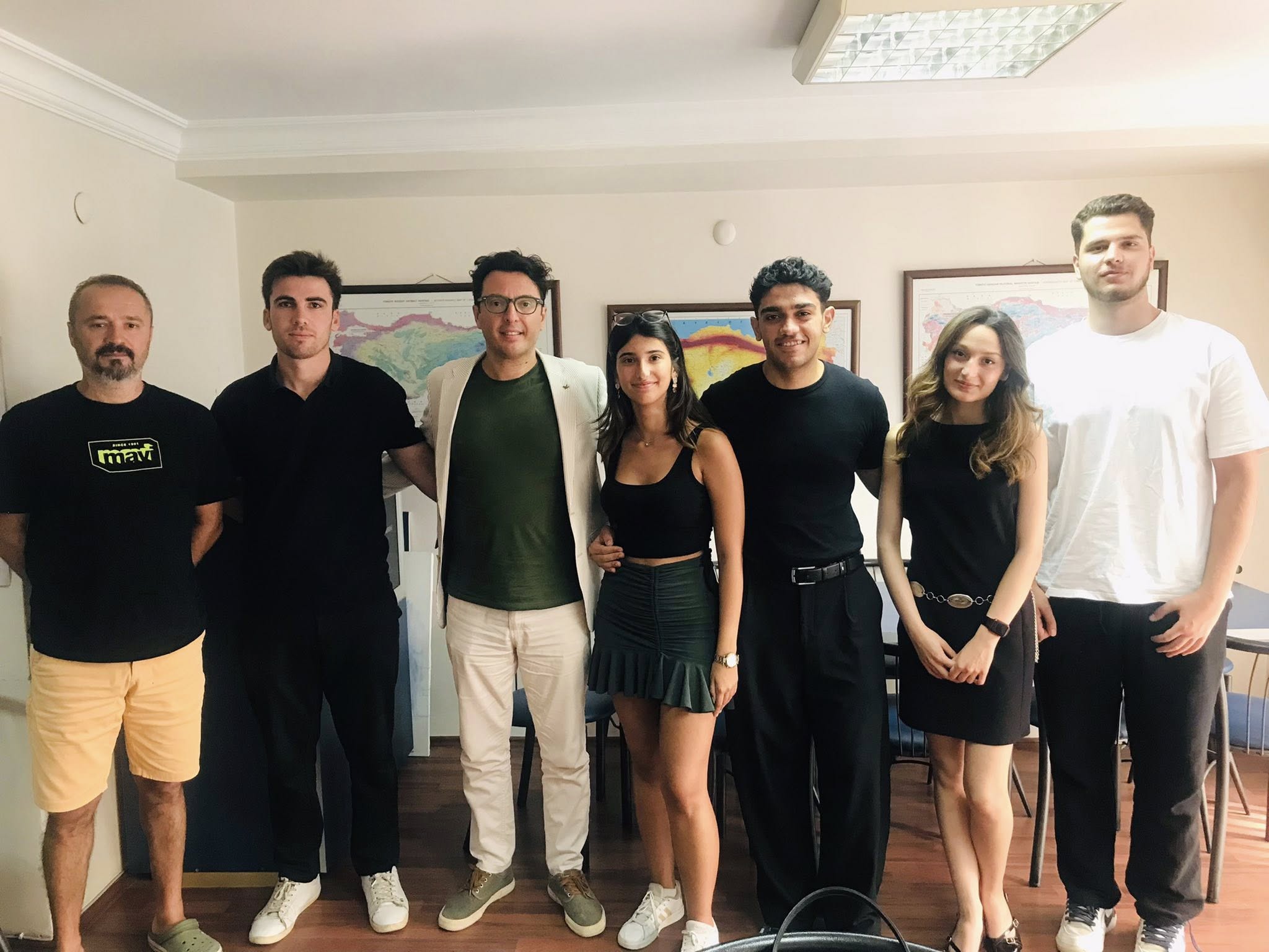 İZMİR KENT KONSEYİ GENÇLİK MECLİSİ TEMSİLCİLERİ ŞUBEMİZİ ZİYARET ETMİŞLERDİR.