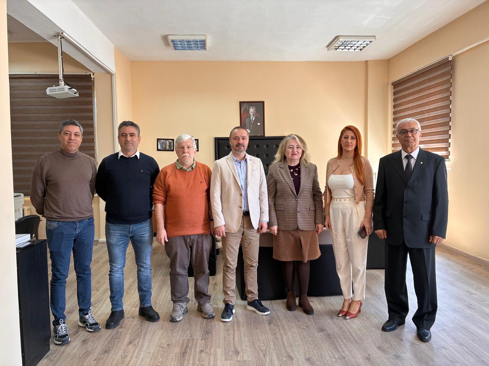 DOKUZ EYLÜL ÜNİVERSİTESİ JEOFİZİK MÜHENDİSLİĞİ BÖLÜMÜ ZİYARET EDİLMİŞTİR.