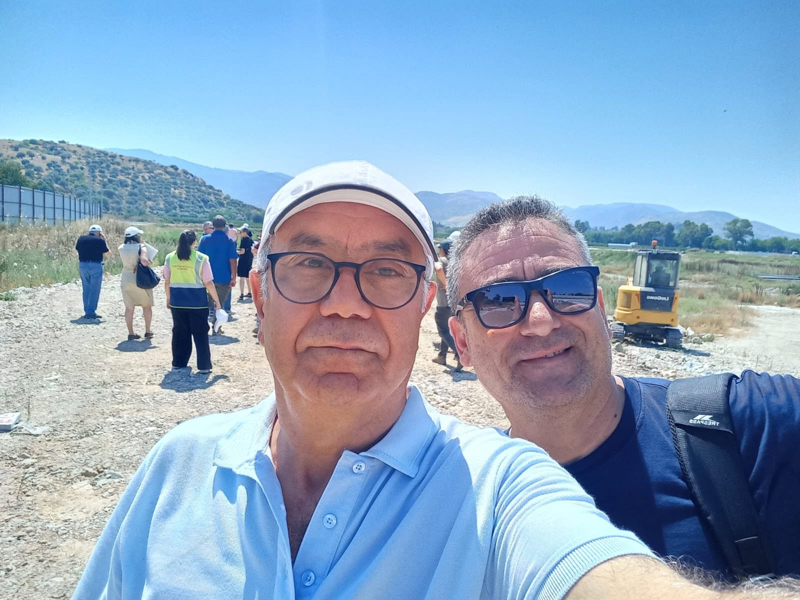 EFES ANTİK KENTİ KARŞILAMA MERKEZİ PROJESİ BİLİRKİŞİ HEYETİ KEŞFİNE ŞUBE OLARAK KATILIM SAĞLANMIŞTIR.