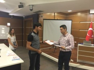 DAÖ YÖNTEMİNDE ÇOK ELEKTRODLU ÖLÇÜ SİSTEMİ İLE VERİ TOPLAMA 2B3B TERS ÇÖZÜM UYGULAMALARI KURSU GERÇEKLEŞTİRİLDİ