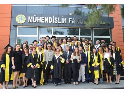 <BR>TC İSTANBUL ÜNİVERSİTESİ MEZUNİYET TÖRENİ YAPILDI