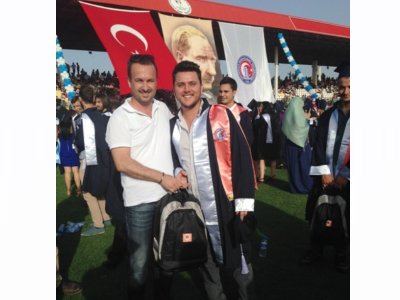 <BR>TC ÇANAKKALE ONSEKİZ MART ÜNİVERSİTESİ MEZUNİYET TÖRENİ YAPILDI