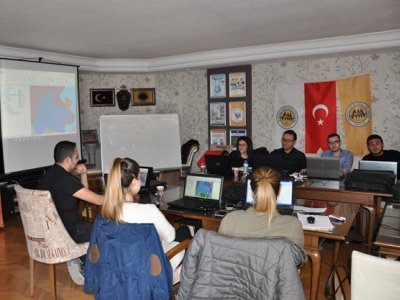 NETCAD JEOFİZİK MÜHENDİSLİĞİ UYGULAMALARI EĞİTİM KURSU 2426 MART 2017 ANKARADA YAPILDI