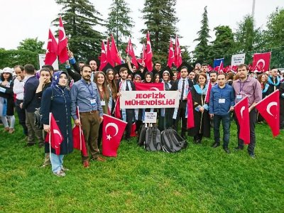 <BR><BR>KTÜ MEZUNİYET TÖRENİ YAPILDI