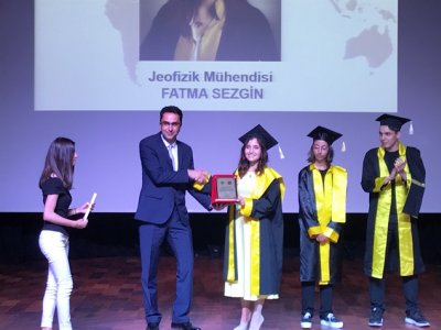 İÜ JEOFİZİK MÜHENDİSLİĞİ BÖLÜMÜ MEZUNİYET TÖRENİ YAPILDI 