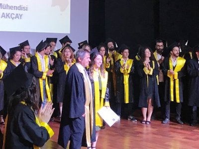 İÜ JEOFİZİK MÜHENDİSLİĞİ BÖLÜMÜ MEZUNİYET TÖRENİ YAPILDI 