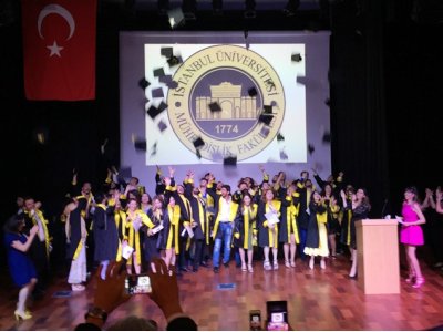 İÜ JEOFİZİK MÜHENDİSLİĞİ BÖLÜMÜ MEZUNİYET TÖRENİ YAPILDI 