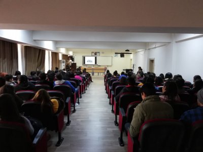 CUMHURİYET MESLEKİ VE TEKNİK ANADOLU LİSESİ`NDE MESLEKİ TANITIM SEMİNERİ VERİLDİ