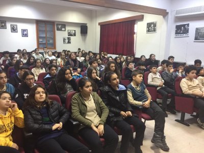 YAVUZ SULTAN SELİM ORTAOKULU`NDA MESLEK TANITIM VE TEMEL AFET BİLİNCİ EĞİTİM SEMİNERİ VERİLDİ