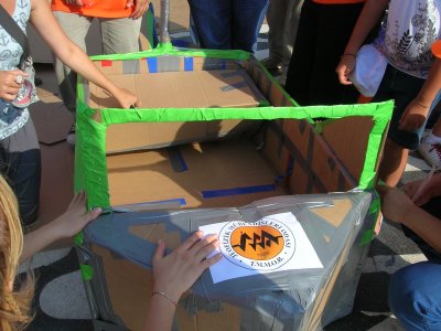 TMMOB GEMİ MÜHENDİSLERİ ODASI İZMİR ŞUBESİ 3 KARTONDAN TEKNELER ETKİNLİĞİ GERÇEKLEŞTİRİLDİ