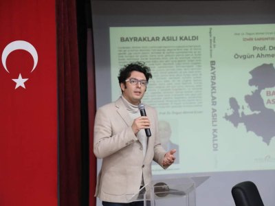 PROFDR ÖVGÜN AHMET ERCAN`IN KONUŞMACI OLDUĞU DEPREM GERÇEĞİ İLE YAŞAMAK KONULU SÖYLEŞİ GERÇEKLEŞTİRİLDİ