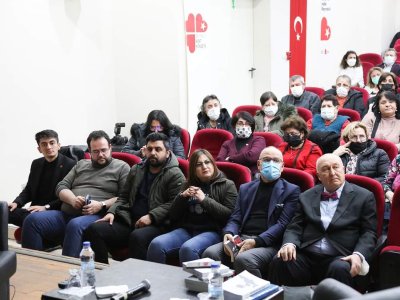 PROFDR ÖVGÜN AHMET ERCAN`IN KONUŞMACI OLDUĞU DEPREM GERÇEĞİ İLE YAŞAMAK KONULU SÖYLEŞİ GERÇEKLEŞTİRİLDİ