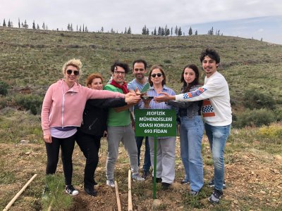 EGE ORMAN VAKFI JEOFİZİK MÜHENDİSLERİ ODASI KORUSU FİDAN DİKİMİ