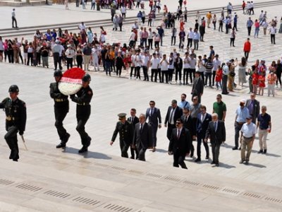 <BR><BR>ANITKABİR ZİYARETİ02 HAZİRAN 2022