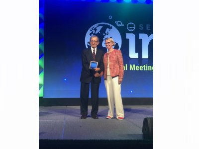 ÖZ YILMAZSOCIETY OF EXPLORATION GEOPHYSICITSSEG MAURICE EWING MADALYASI ÖDÜL TÖRENİ KONUŞMASI 