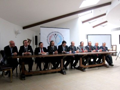 TRABZONERZİNCAN DEMİRYOLU PLATFORMU TOPLANDI