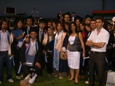 ÇANAKKALE ONSEKİZ MART ÜNİVERSİTESİ JEOFİZİK MÜHENDİSLİĞİ BÖLÜMÜ MEZUNİYET TÖRENİNE KATILIM