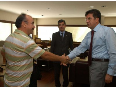 DENİZLİ BELEDİYE BAŞKANI SN NİHAT ZEYBEKÇİ VE BELEDİYE BAŞKAN YARDIMCISI SN DR MAHMUD GÜNGÖR`Ü MAKAMLARINDA ZİYARET