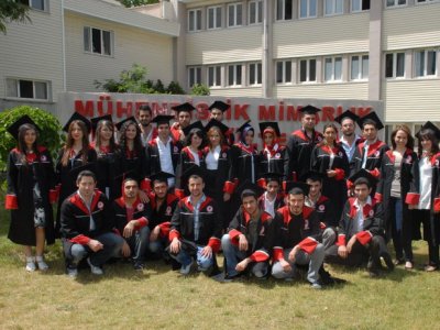 SDÜ MEZUNİYET TÖRENİ YAPILDI
