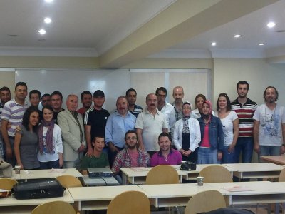 DENİZLİ`DE `ZEMİNLERİN GEOTEKNİK VE JEOFİZİK ANALİZİ` KURSU YAPILDI