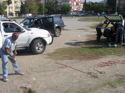 İZMİR İLİNDEKİ TESCİLLİ BÜROLAR İLE ARAZİ ÇALIŞMASI YAPILMIŞTIR