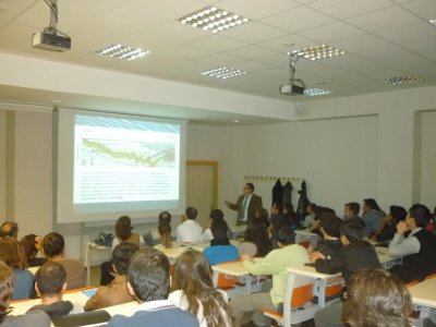 KOCAELİ ÜNİVERSİTESİ JEOFİZİK ÖĞRENCİ KULÜBÜN`DEN SEMİNER