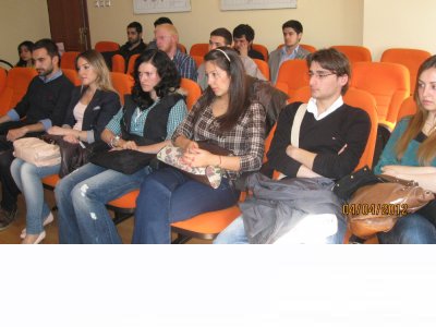 ÖĞRENCİ KOMİSYON TOPLANTISI 4 NİSAN 2012 TARİHİNDE YAPILDI