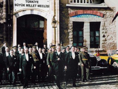 CUMHURİYETİMİZİN 87 YILINI KUTLUYORUZ