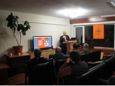 10 KASIM 2012 TARİHİNDE ATATÜRK`Ü ANMAK VE JEOFİZİK MÜHENDİSLİĞİNİN GELECEĞİ KONULU SEMİNER YAPILDI