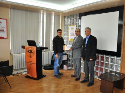 MÜHENDİSLİK JEOFİZİĞİNDE SİSMİK UYGULAMALAR KURSU VERİLDİ