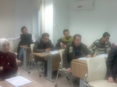 MASW REMI İLE ZEMİN PARAMETRELERİNİN BELİRLENMESİ: ÖLÇÜ ALIMI DEĞER VE YORUMLAMA KURSU YAPILDI