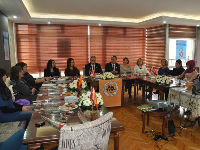 DÜNYA EMEKÇİ KADINLAR GÜNÜ <BR>JFMO`LU KADINLAR BİRARAYA GELDİ