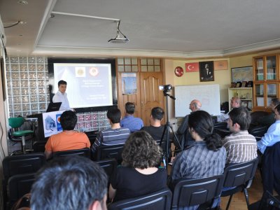 `YAPI JEOFİZİĞİ` SEMİNERİ YAPILDI