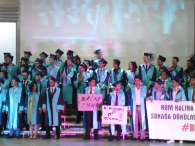 DOKUZ EYLÜL ÜNİVERSİTESİ MEZUNİYET TÖRENİ YAPILDI