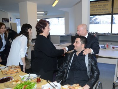 KADIKÖY BELEDİYE BAŞKANI AV SELAMİ ÖZTÜRK` E TEŞEKKÜR PLAKETİ