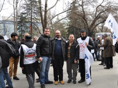 <BR>TMMOB YASASI DEĞİŞİKLİĞİNE KARŞI OLAĞANÜSTÜ GENEL KURUL TOPLANDI 