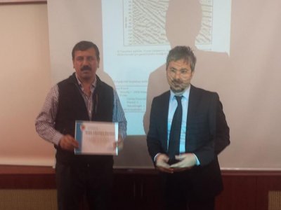 SIĞ SİSMİK YANSIMA YÖNTEMİ İLE VERİ TOPLAMA VE VERİ İŞLEM KURSU VERİLDİ