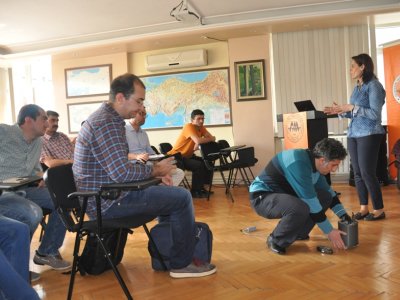 ZEMİN ARAŞTIRMALARINDA MİKROTREMORLARIN KULLANIMI VE ARAZİ UYGULAMALARI KURSU ANKARADA GERÇEKLEŞTİRİLDİ